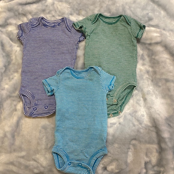Carter's Other - CARTERS bodysuit bundle